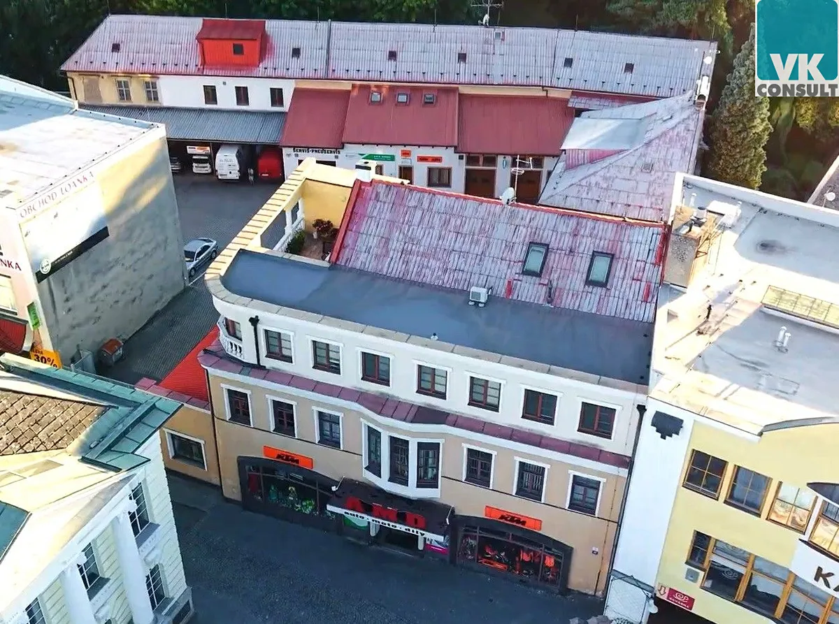 Prodej obchodního prostoru 2074 m²